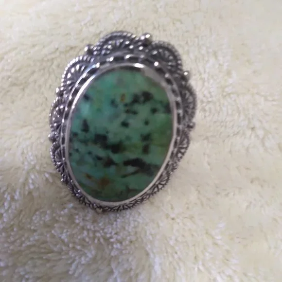 STERLING SILVER AUTHENTIC GREEN TURQOUISE RING - Picture 2 of 3